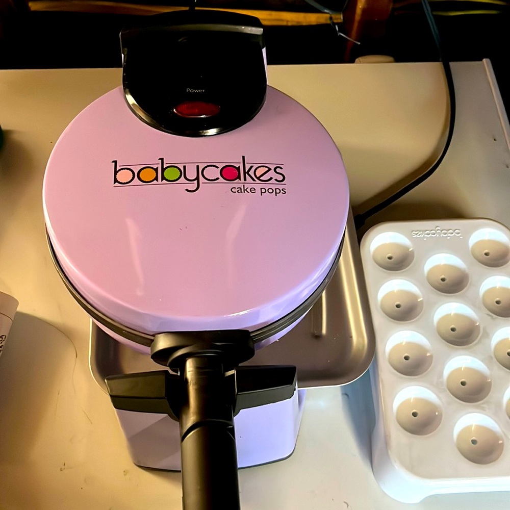 Baby Cakes Flipover Cakepops